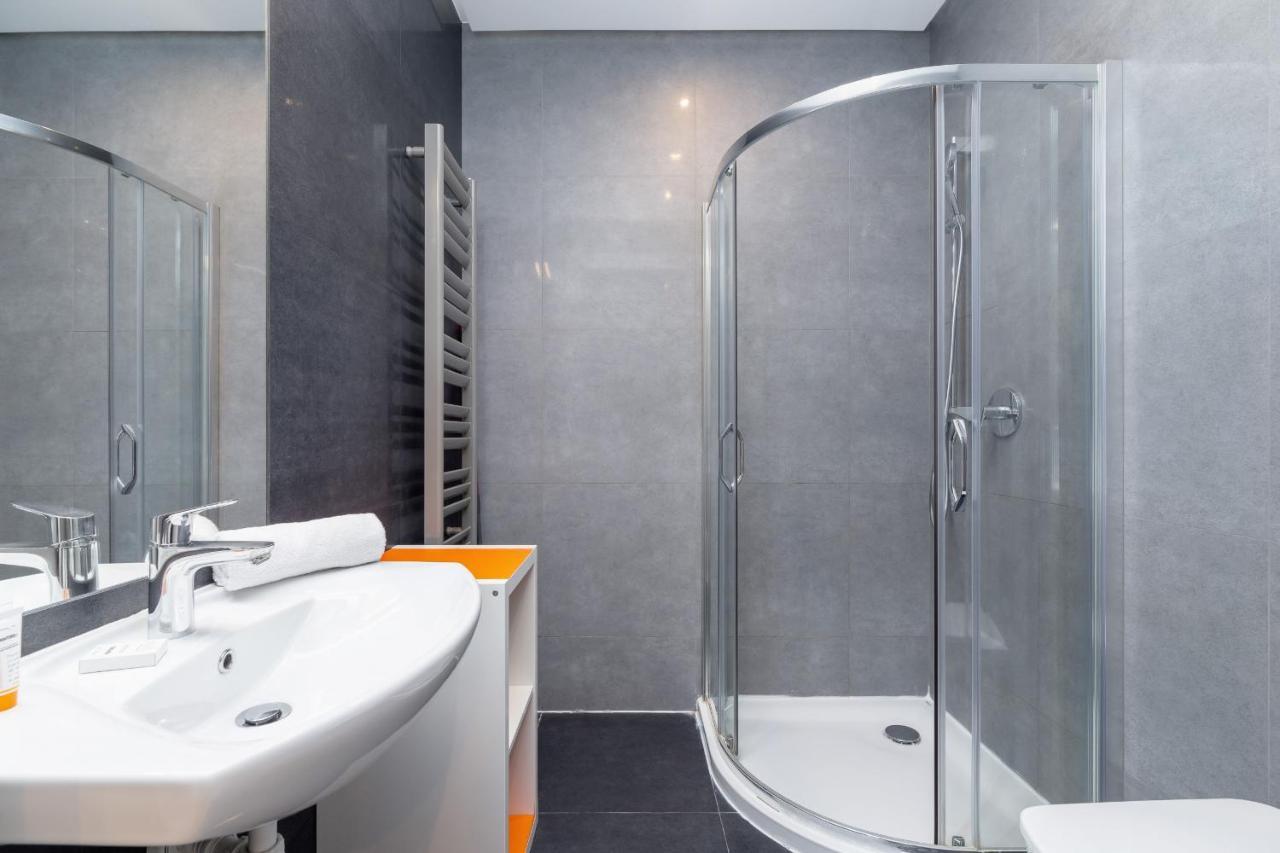 Central Planty Park Apartment Lobzowska By Noclegi Renters คราคูฟ ภายนอก รูปภาพ
