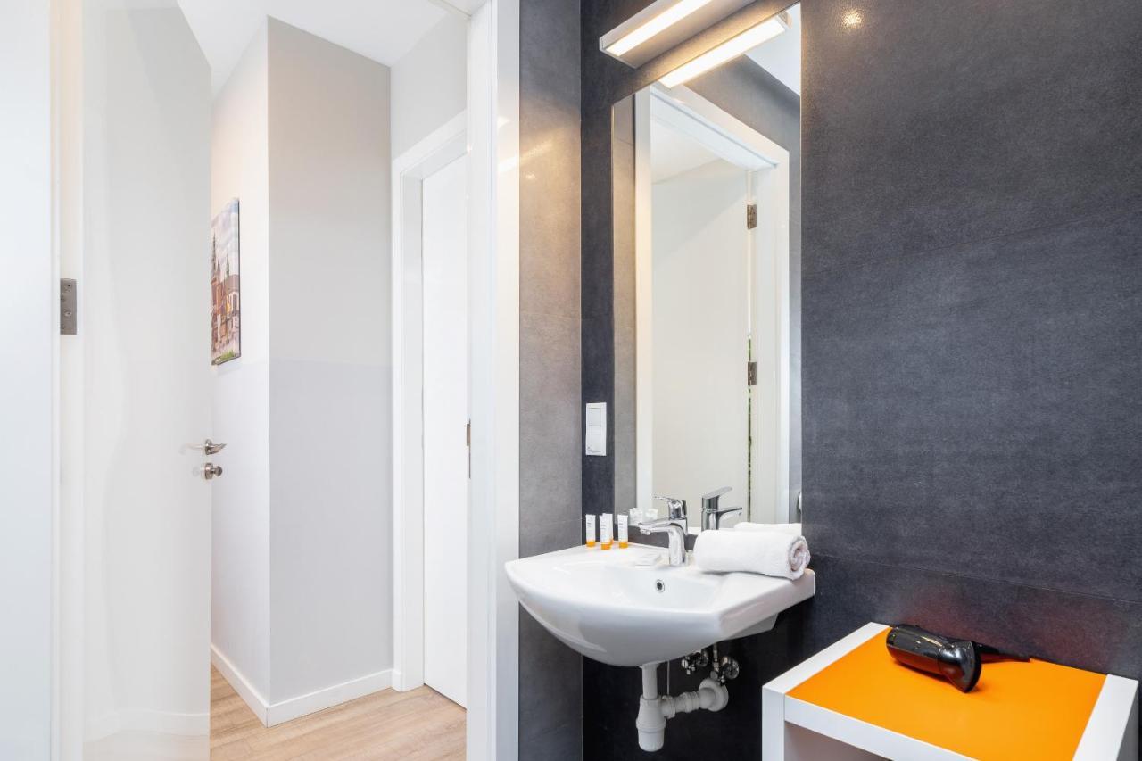 Central Planty Park Apartment Lobzowska By Noclegi Renters คราคูฟ ภายนอก รูปภาพ