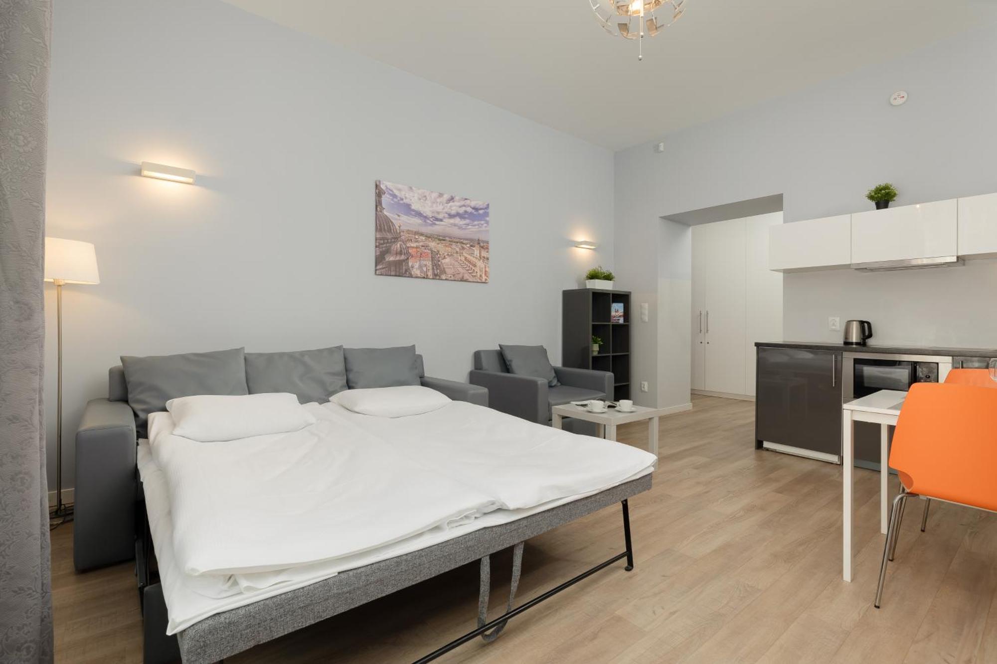 Central Planty Park Apartment Lobzowska By Noclegi Renters คราคูฟ ภายนอก รูปภาพ